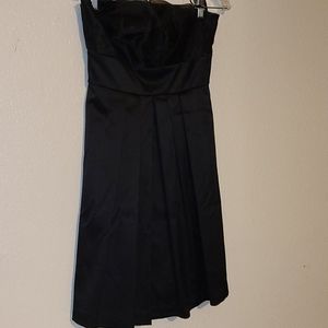 White House Black Market LBD Sz 2 "convertible"